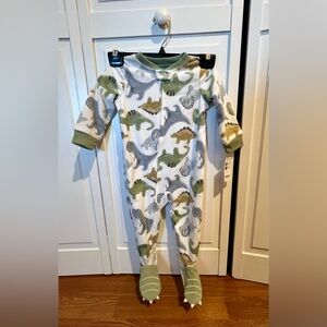 NWT. Carter’s PJ’s